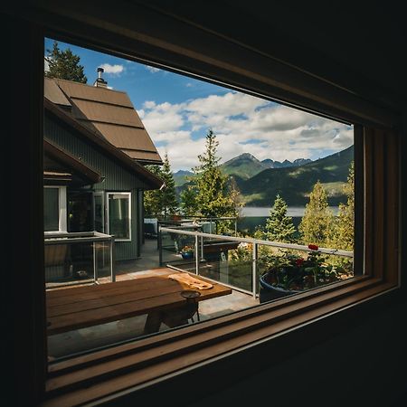 Отель The Sentinel Kaslo Экстерьер фото